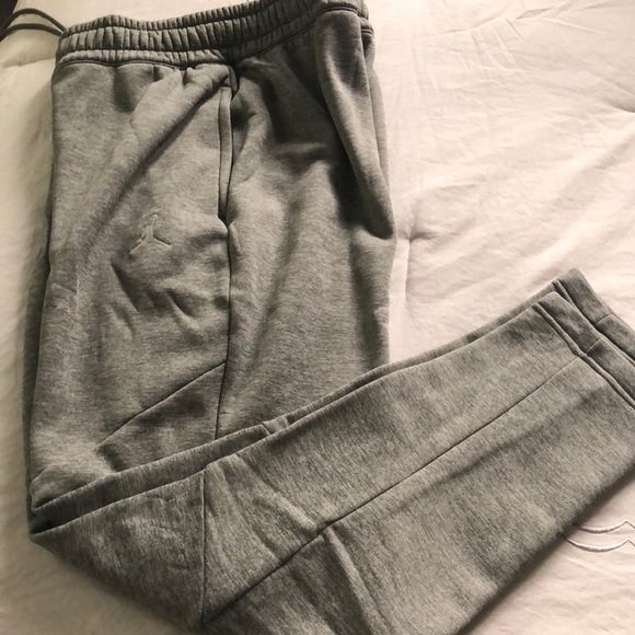 womens jordan sweats